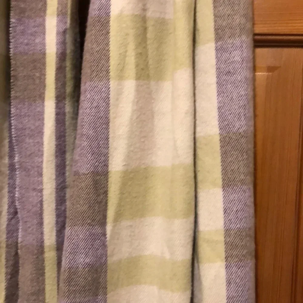 Cashmere scarf